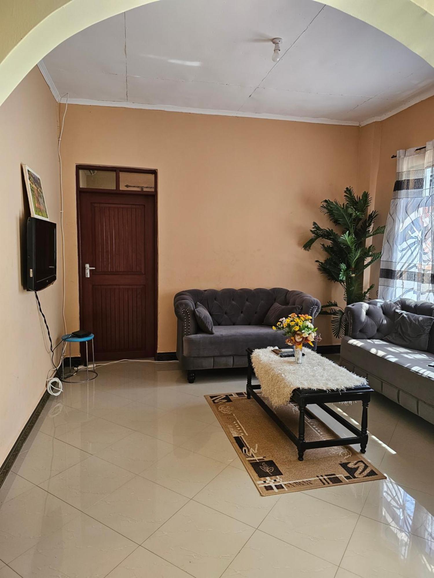 B-More Comfort Stay Boma la Ngombe Buitenkant foto