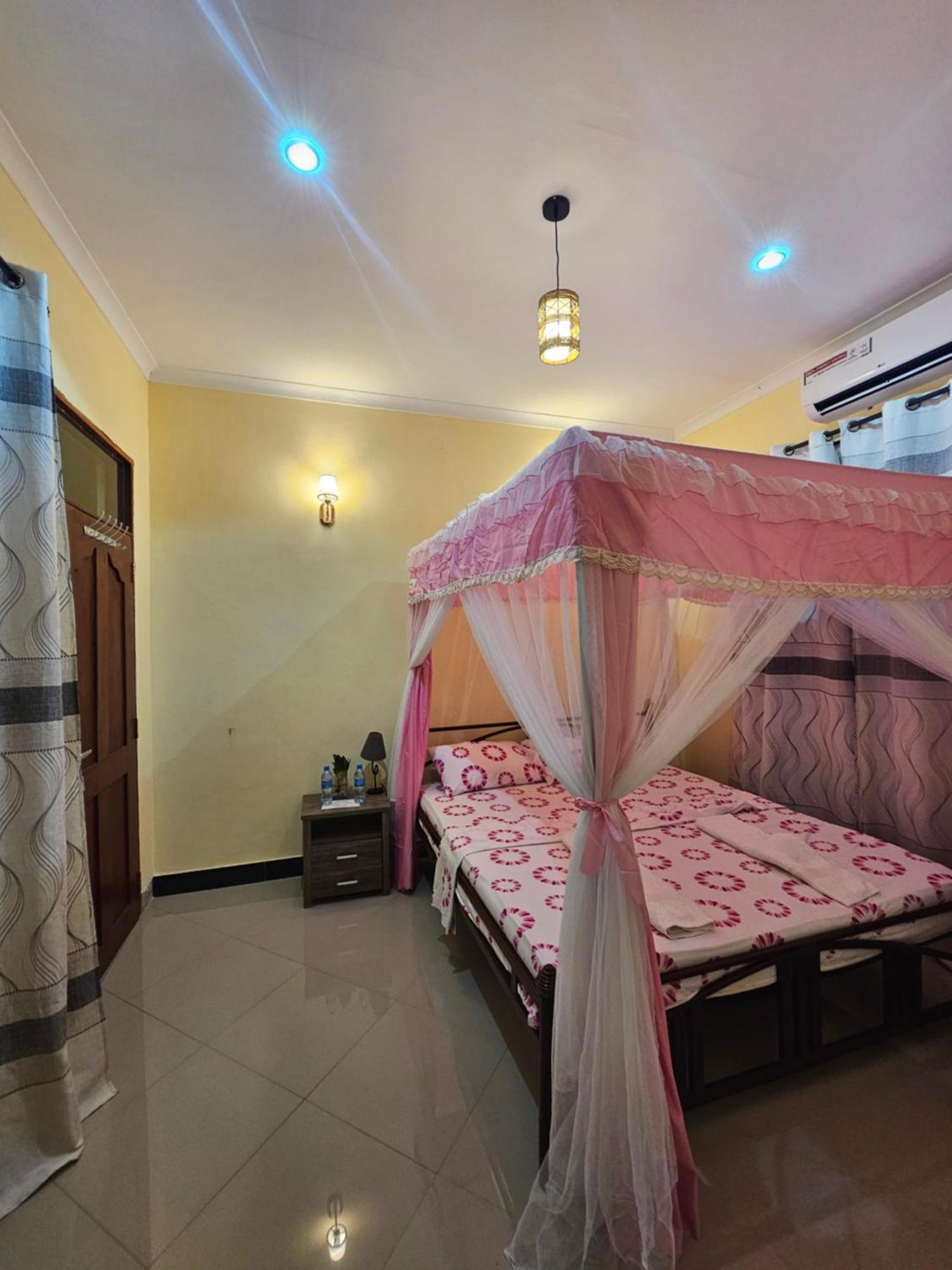 B-More Comfort Stay Boma la Ngombe Buitenkant foto