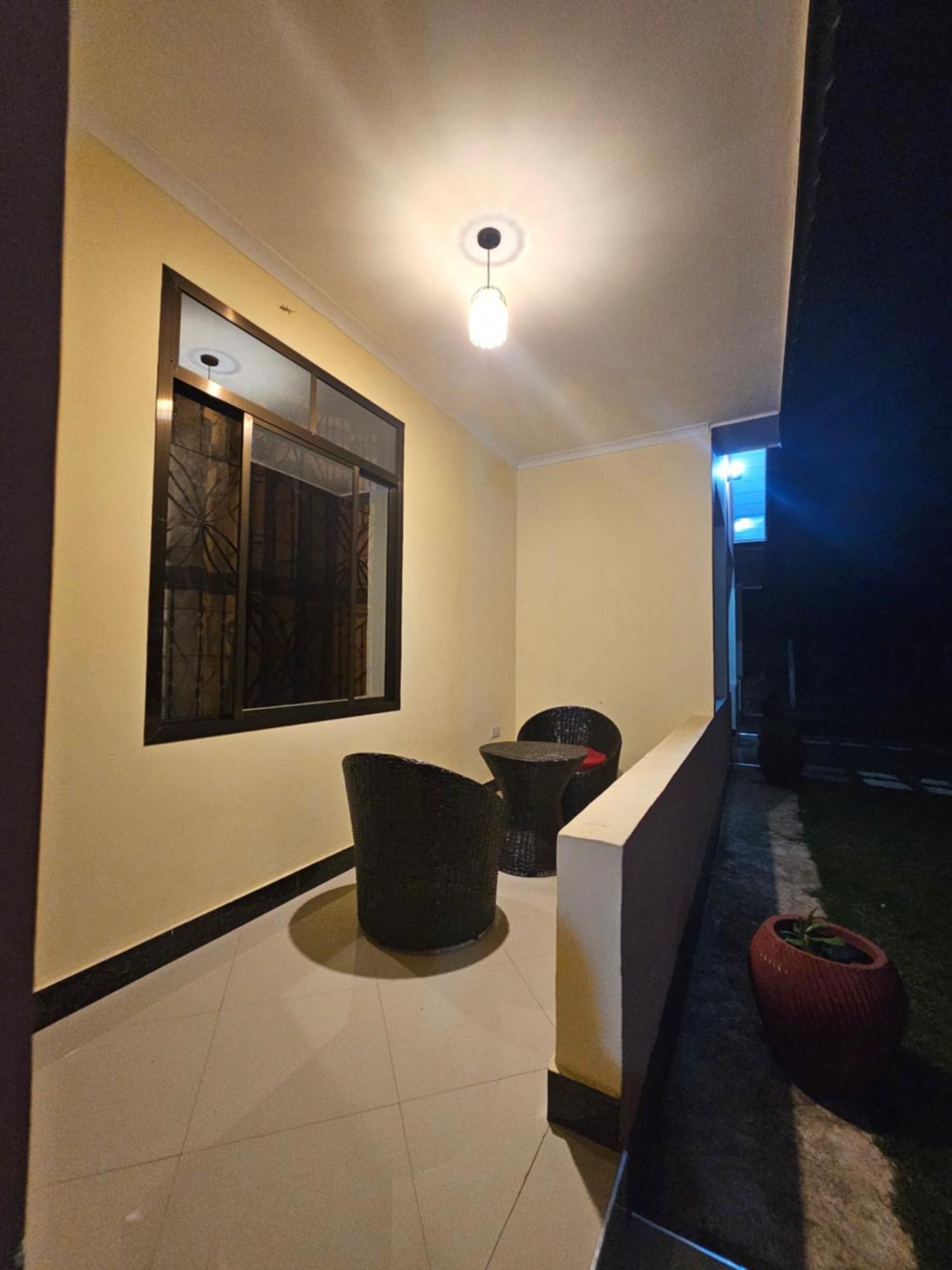 B-More Comfort Stay Boma la Ngombe Buitenkant foto