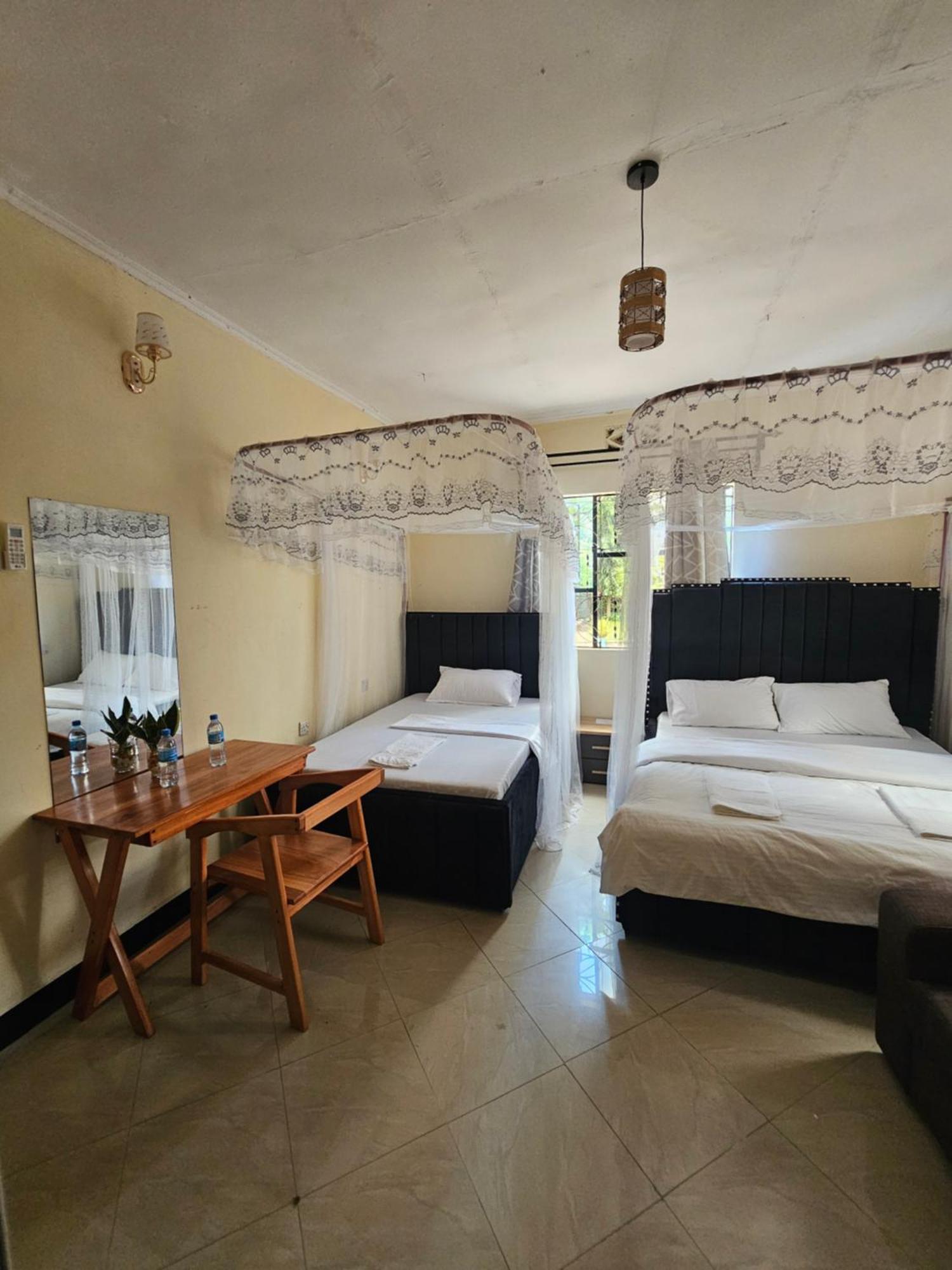 B-More Comfort Stay Boma la Ngombe Buitenkant foto